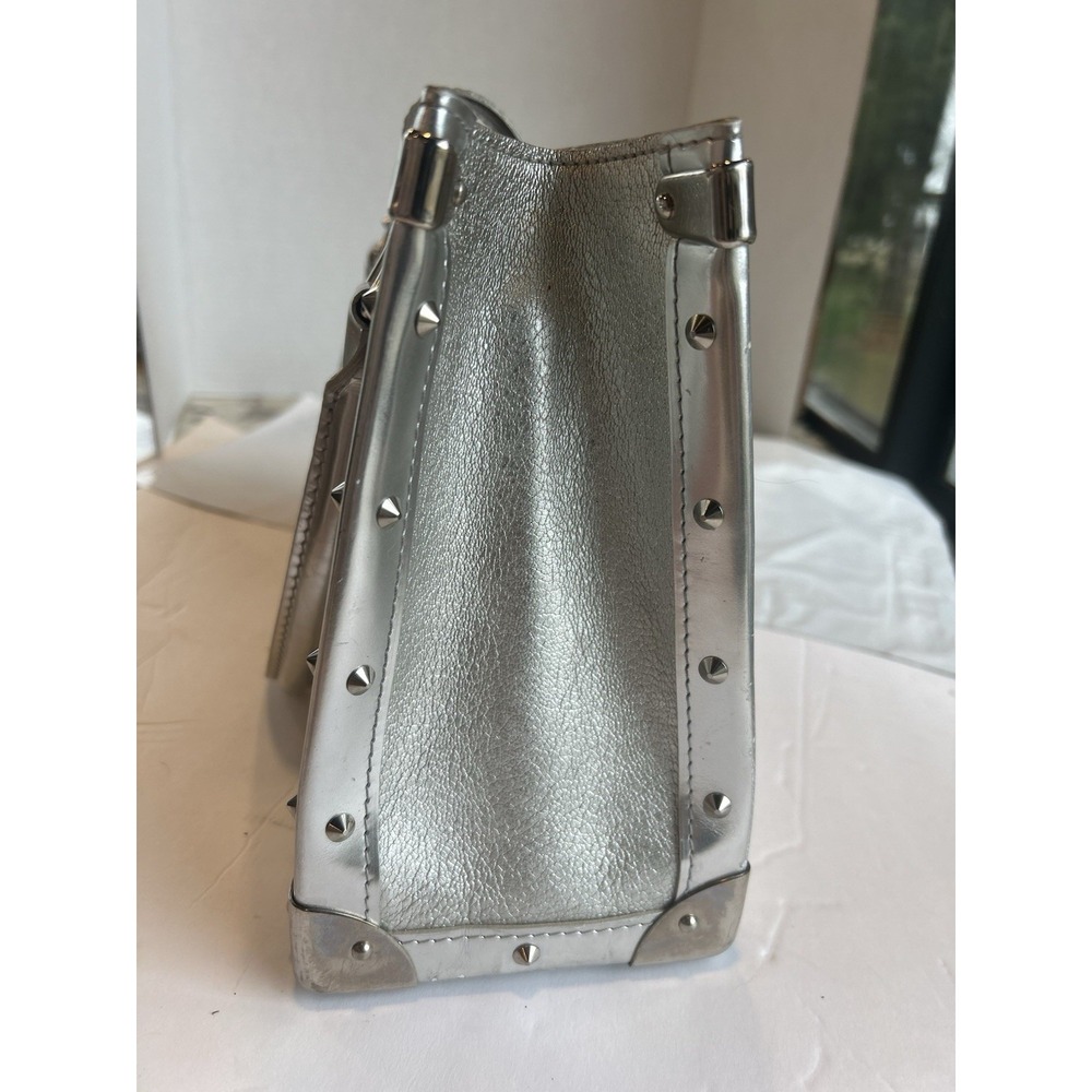 Louis Vuitton Suhali Le Fabuleux Metallic Silver Goat Leather Bag Studs Zips EUC - Picture 4 of 15